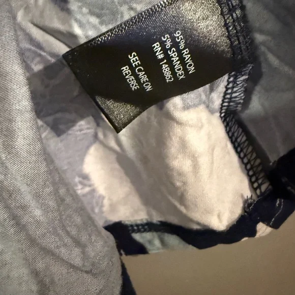 Torrid Navy and White Kimono Cardigan - Picture 3 of 5